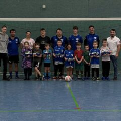 Neue Präsentationsanzüge für unsere F-Junioren